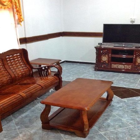 Nur Muslim Homestay At Kota Bharu Eksteriør billede