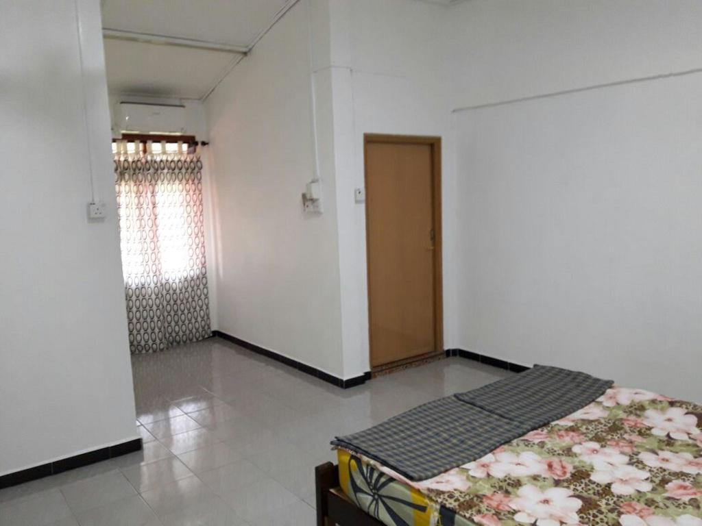 Nur Muslim Homestay At Kota Bharu Eksteriør billede